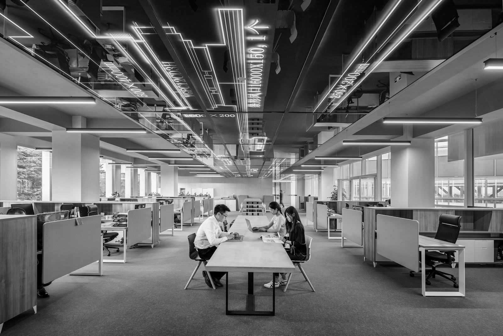Open plan working floor